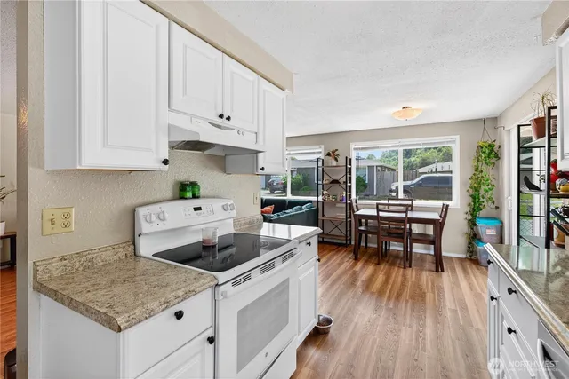 $635,000 | 11217 North Skagit Street, Burlington, WA 98233