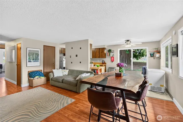 $635,000 | 11217 North Skagit Street, Burlington, WA 98233