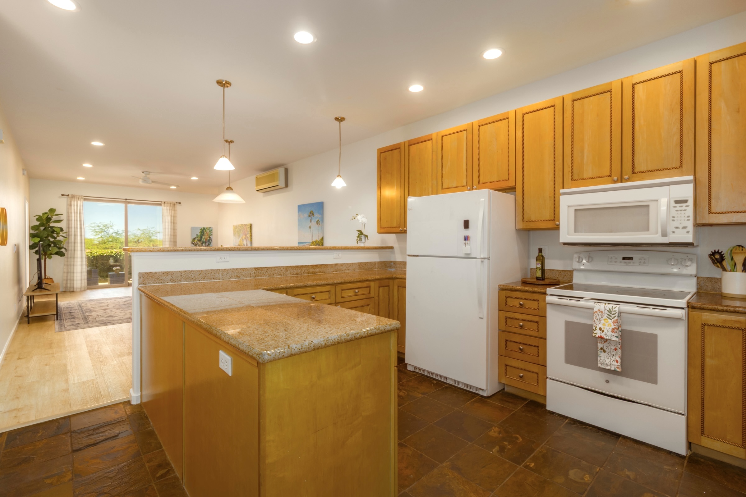 75-346 Hualalai Road, Unit E101 Kailua-Kona, HI 96740 - Photo 5 of 29