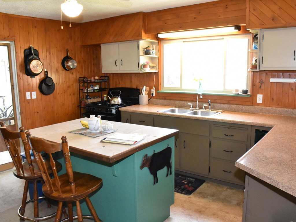 1960 Buxton Road Titusville, PA 16354 - Photo 14 of 28