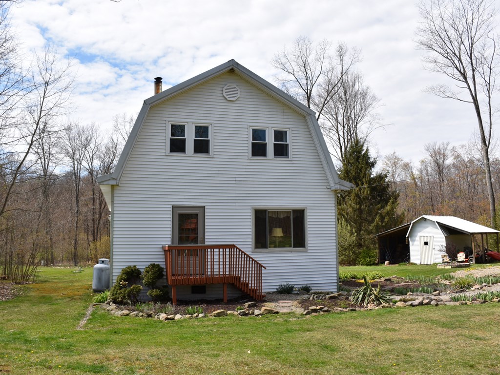 1960 Buxton Road Titusville, PA 16354 - Photo 2 of 28