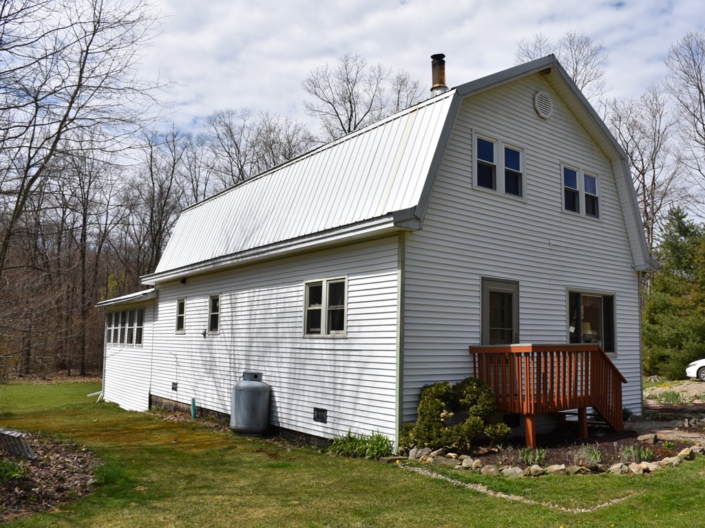 1960 Buxton Road Titusville, PA 16354 - Photo 3 of 28