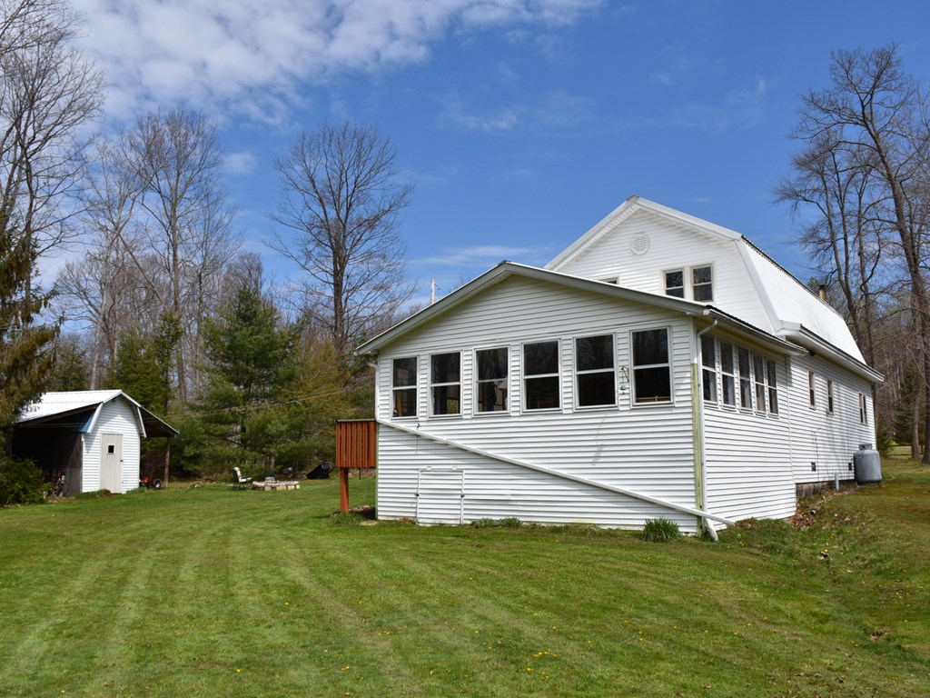 1960 Buxton Road Titusville, PA 16354 - Photo 6 of 28