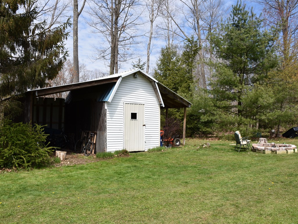 1960 Buxton Road Titusville, PA 16354 - Photo 7 of 28