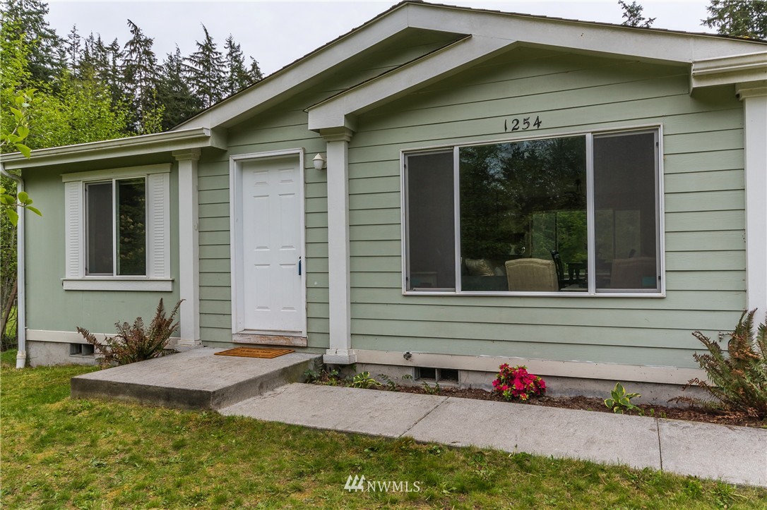 1254 Silver Lake Road Oak Harbor, WA 98277 - Photo 1 of 25 Gallery Image 1