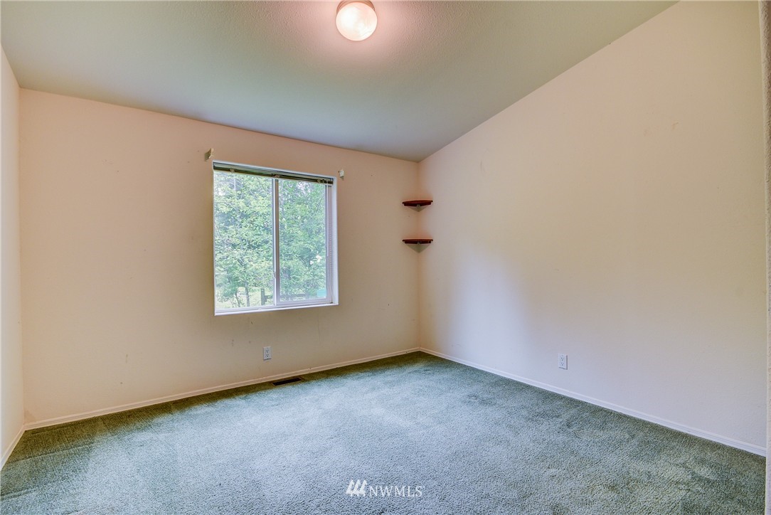 1254 Silver Lake Road Oak Harbor, WA 98277 - Photo 14 of 25 Gallery Image 14