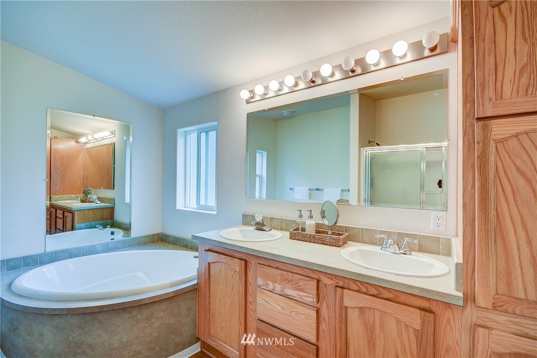1254 Silver Lake Road Oak Harbor, WA 98277 - Photo 19 of 25 Gallery Image 19