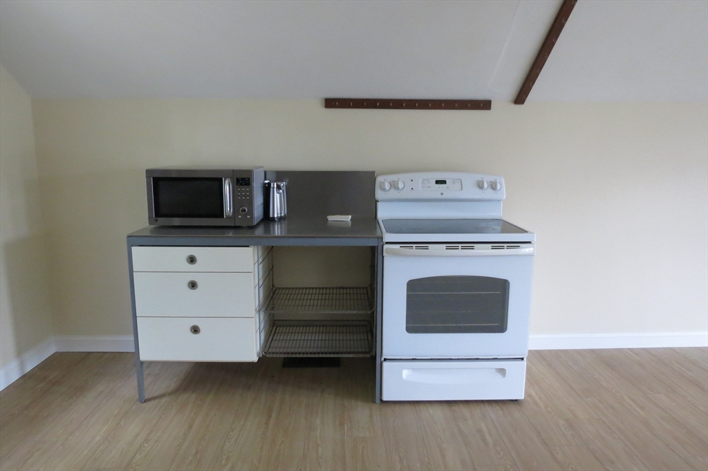 13 Spring Street, Unit A Salisbury, MA 01952 - Photo 5 of 21