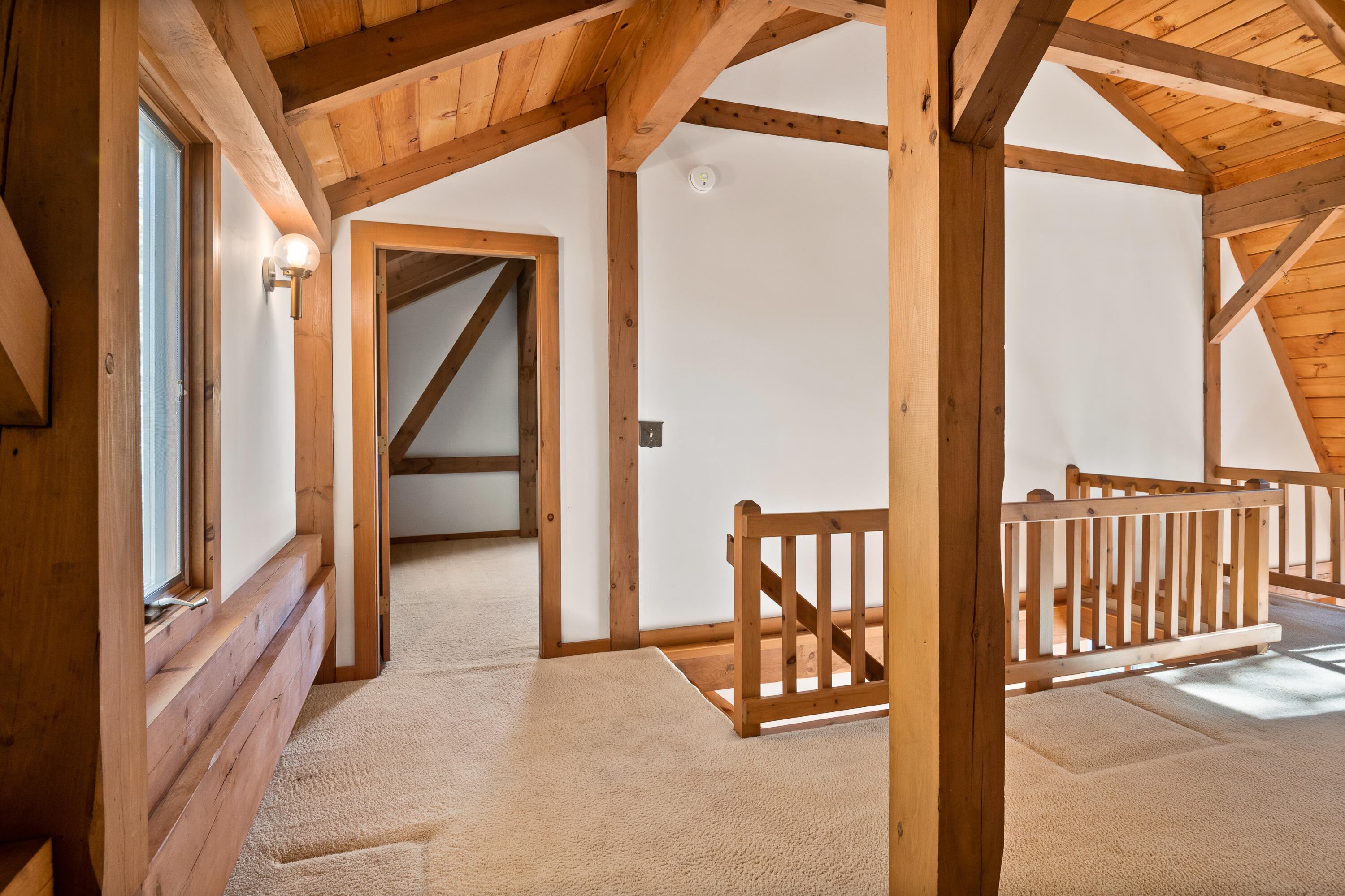 16 Captains Way Kittery Point, ME 03905 - Photo 33 of 42 Upstairs Hall