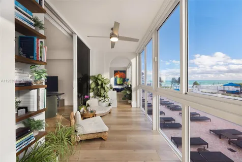 $850,000 | 5401 Collins Avenue, Unit 102, Miami Beach, FL 33140