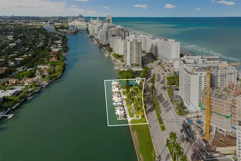 $850,000 | 5401 Collins Avenue, Unit 102, Miami Beach, FL 33140