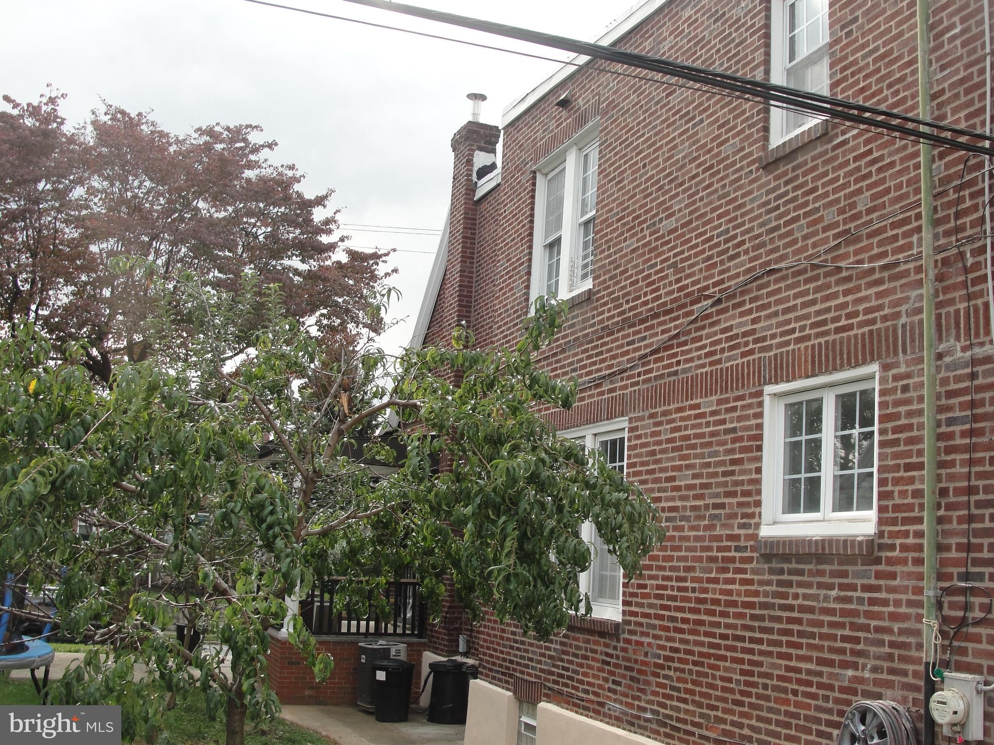 2221 Rhawn Street Philadelphia, PA 19152 - Photo 3 of 25 Gallery Image 3