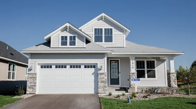 $569,900 | 2160 Ridgepointe Drive, Hastings, MN 55033