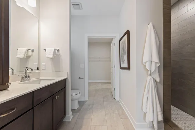 $569,900 | 2160 Ridgepointe Drive, Hastings, MN 55033