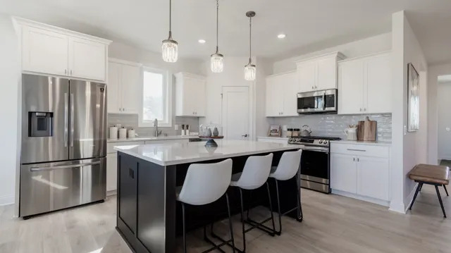 $569,900 | 2160 Ridgepointe Drive, Hastings, MN 55033