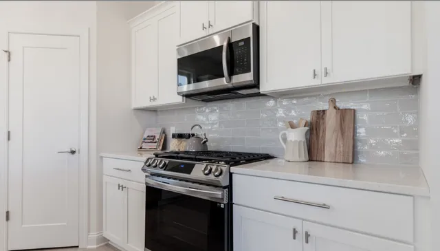 $569,900 | 2160 Ridgepointe Drive, Hastings, MN 55033