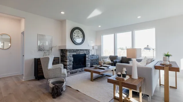 $569,900 | 2160 Ridgepointe Drive, Hastings, MN 55033