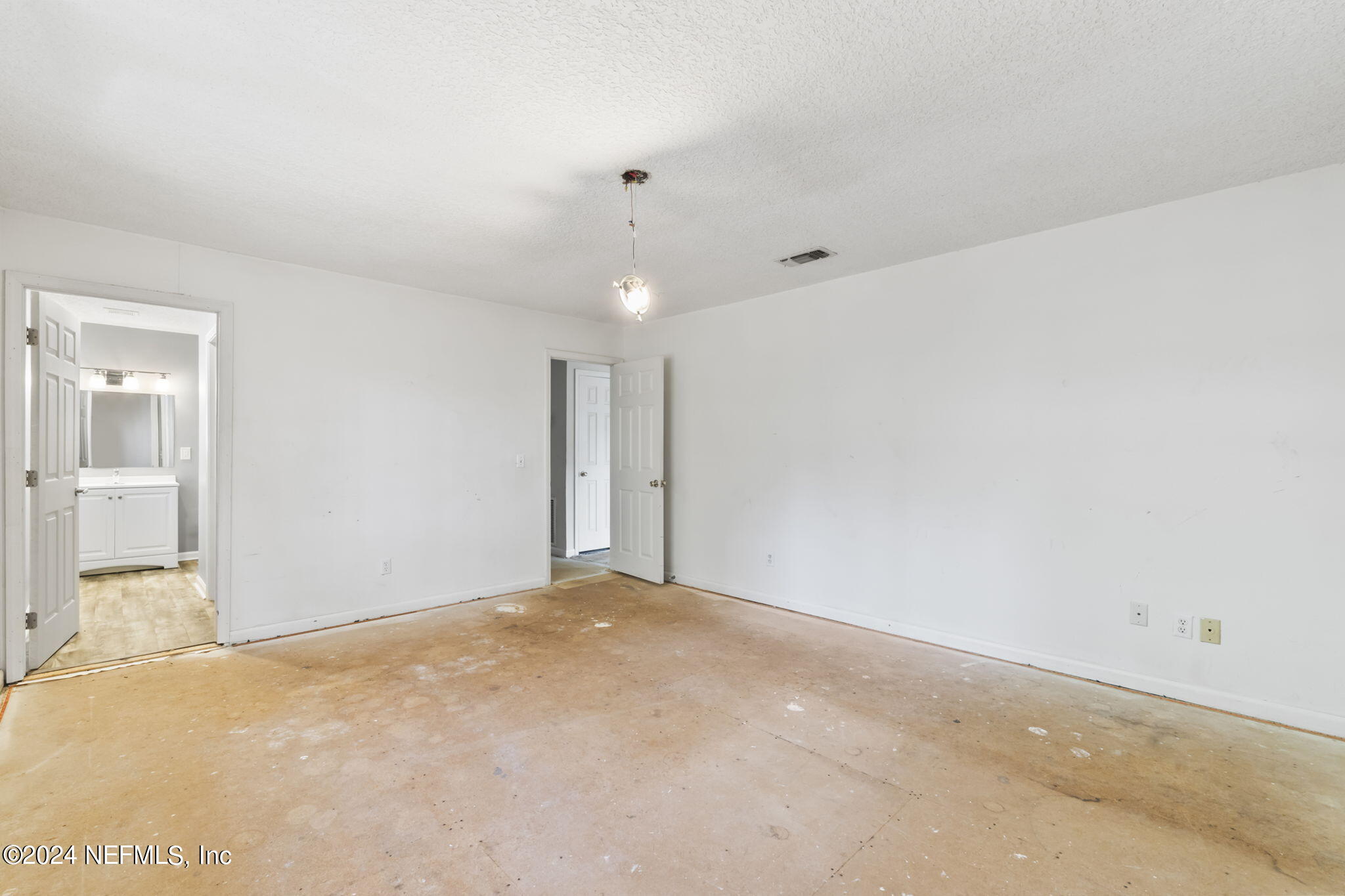 1356 Allie Murray Road Middleburg, FL 32068 - Photo 20 of 41 Master Bedroom_2