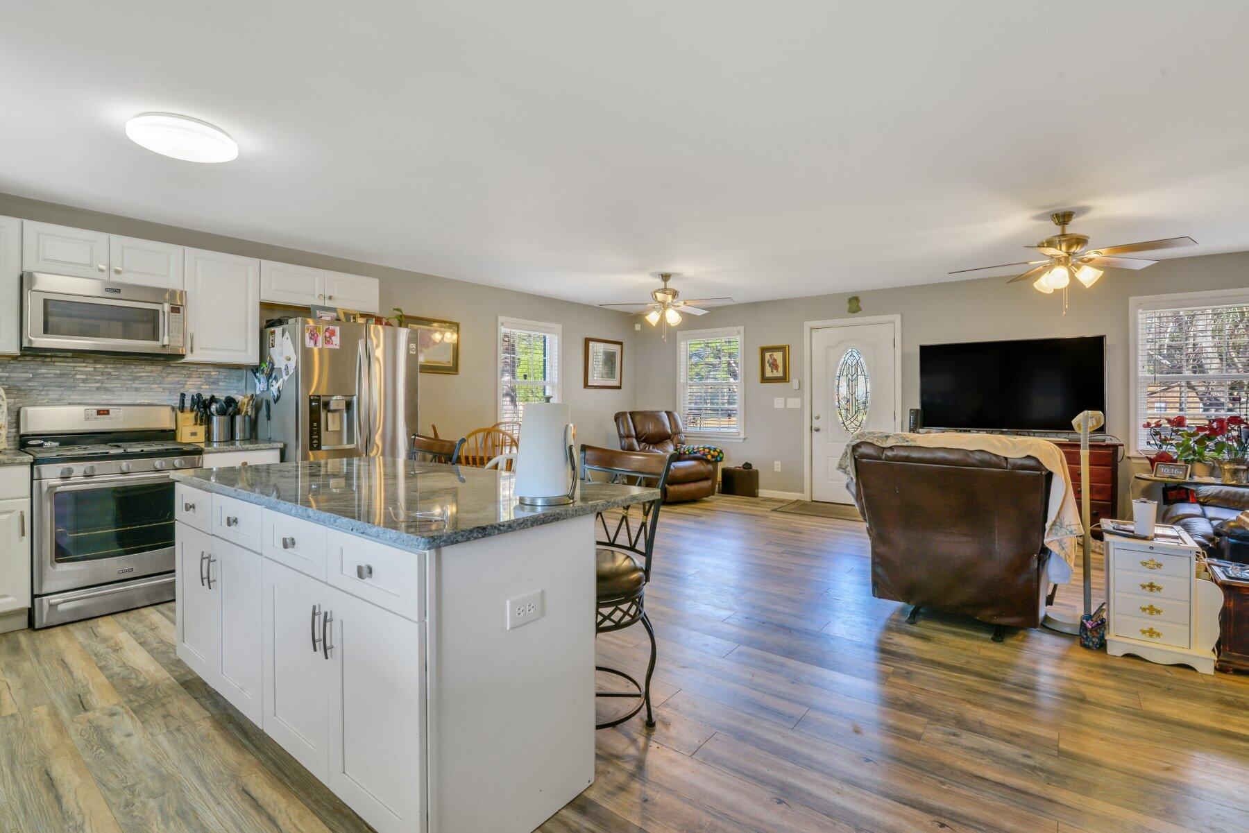 7353 Commodore Road Hollywood, SC 29449 - Photo 8 of 28 7353 Commodore Rd
