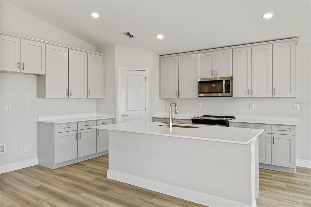6121 Southwest 97th Street Ocala, FL 34476 - Photo 2 of 25