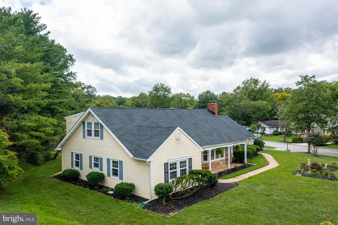 9201 Lawnview Lane Laurel, MD 20708 - Photo 2 of 49 Corner Lot on .39 Acres