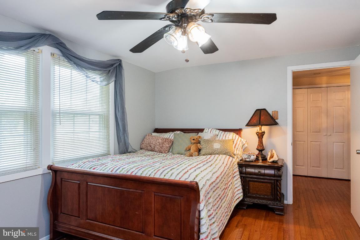 9201 Lawnview Lane Laurel, MD 20708 - Photo 35 of 49 Upper Level Bedroom