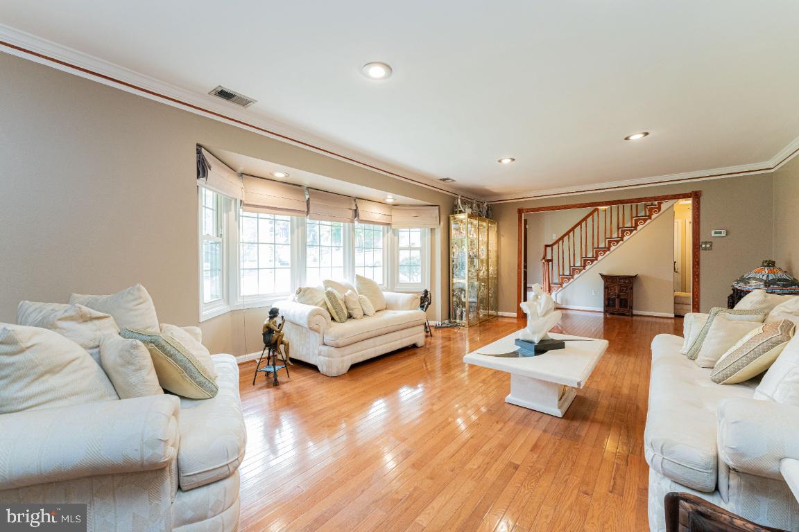 9201 Lawnview Lane Laurel, MD 20708 - Photo 7 of 49 Living Room with beautiful bay windows!