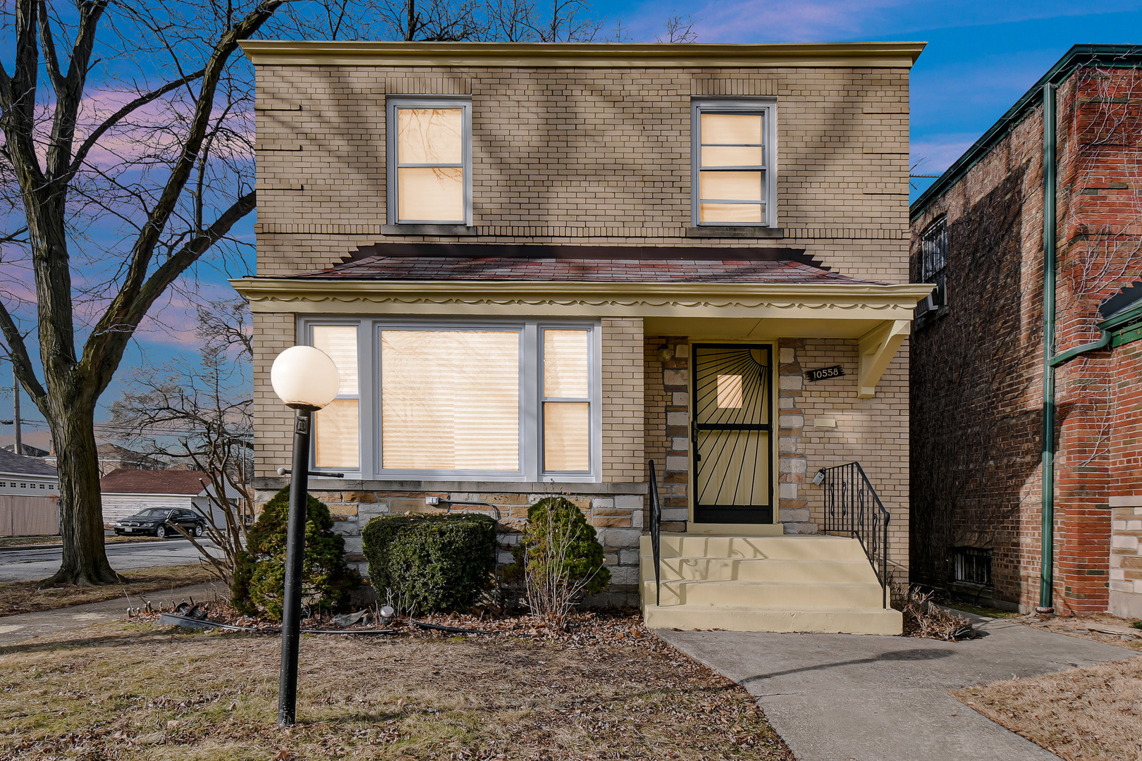 10558 South Prairie Avenue Chicago, IL 60628 - Photo 2 of 23