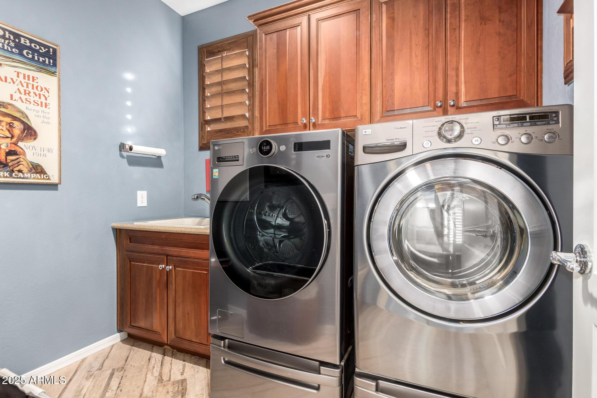 21626 North 38th Way Phoenix, AZ 85050 - Photo 39 of 72 a utility room with dryer and washer