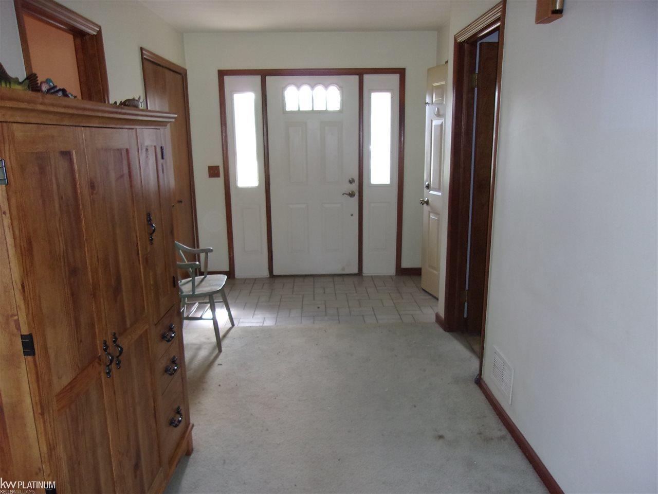 7118 Meldrum Road Fair Haven, MI 48023 - Photo 17 of 22 31293587-16.JPG