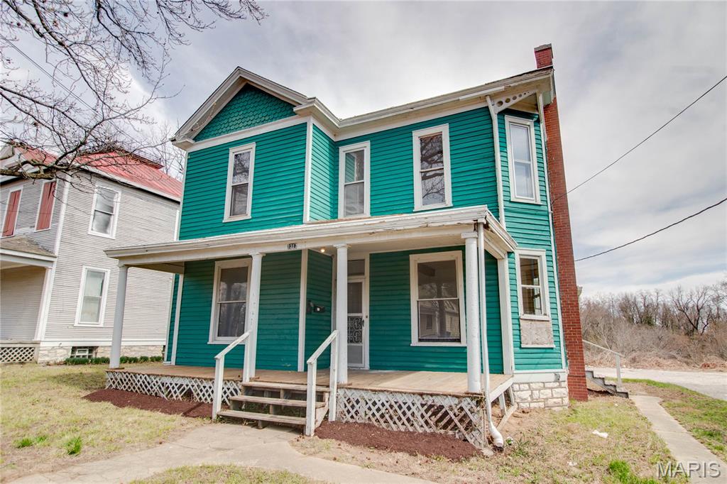 1217 West 9th Street Alton, IL 62002 - Photo 2 of 34