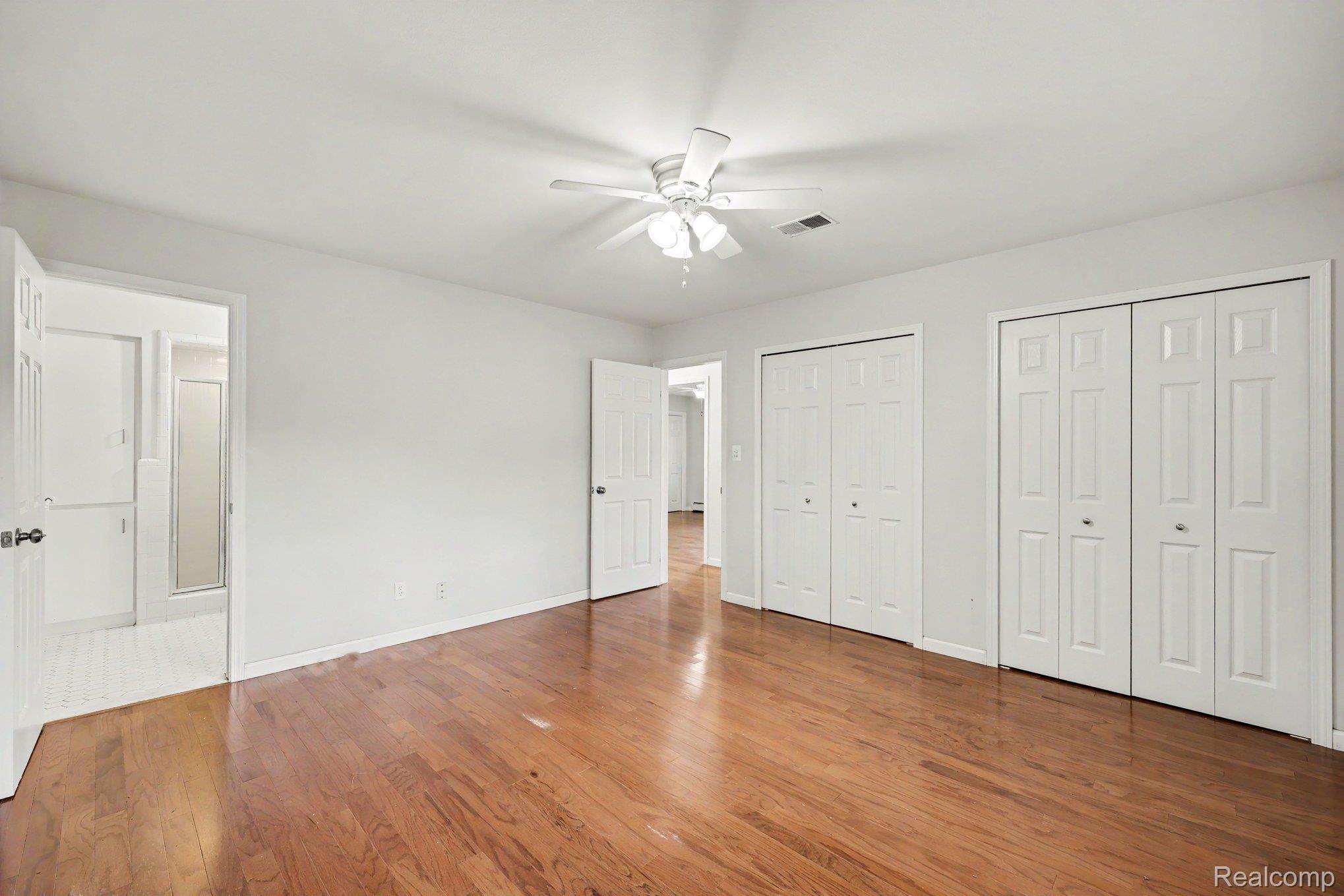 3750 Beach Road Troy, MI 48084 - Photo 14 of 27 015_file_5409.jpg