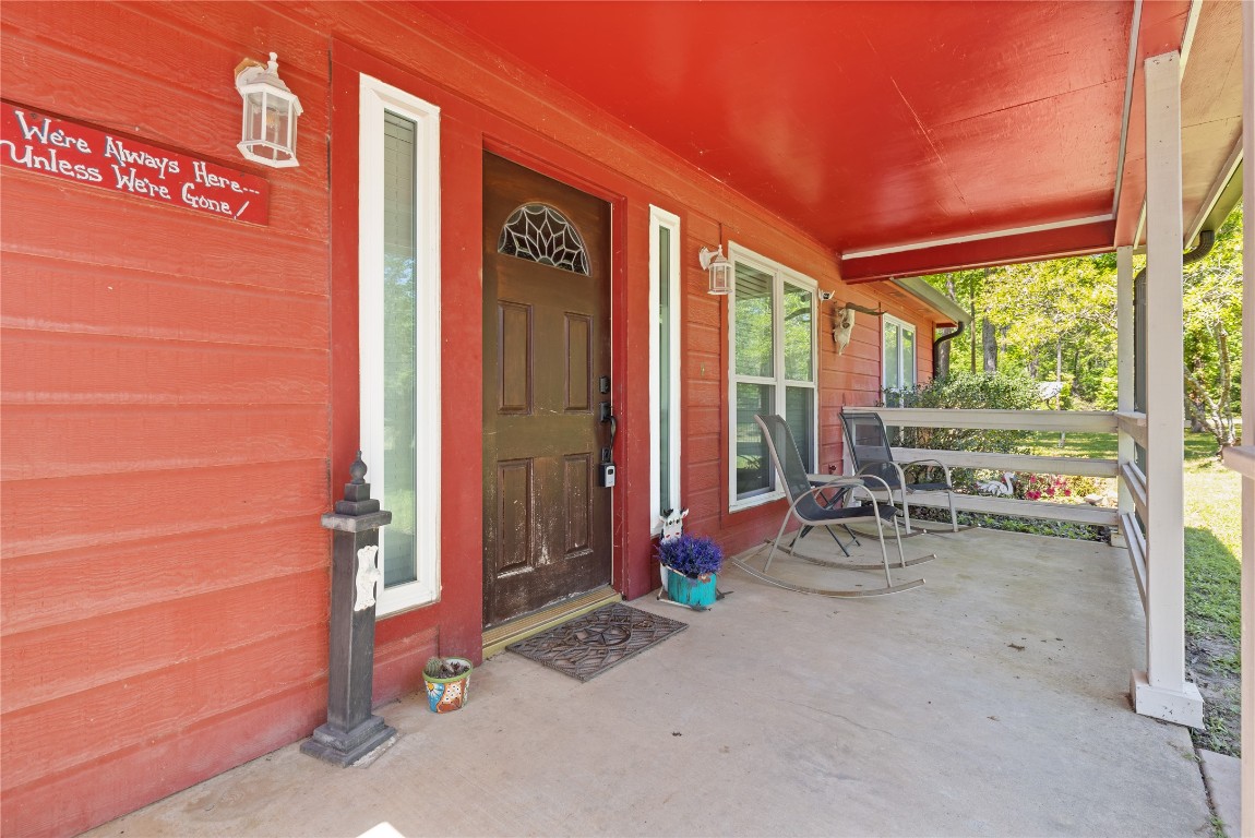 9895 Hickory Ridge Drive Conroe, TX 77303 - Photo 3 of 50