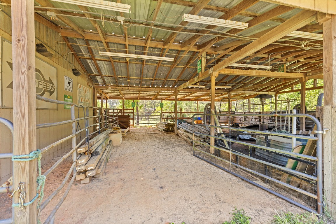 9895 Hickory Ridge Drive Conroe, TX 77303 - Photo 33 of 50