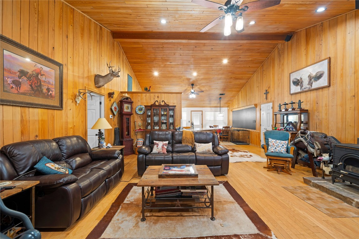 9895 Hickory Ridge Drive Conroe, TX 77303 - Photo 6 of 50