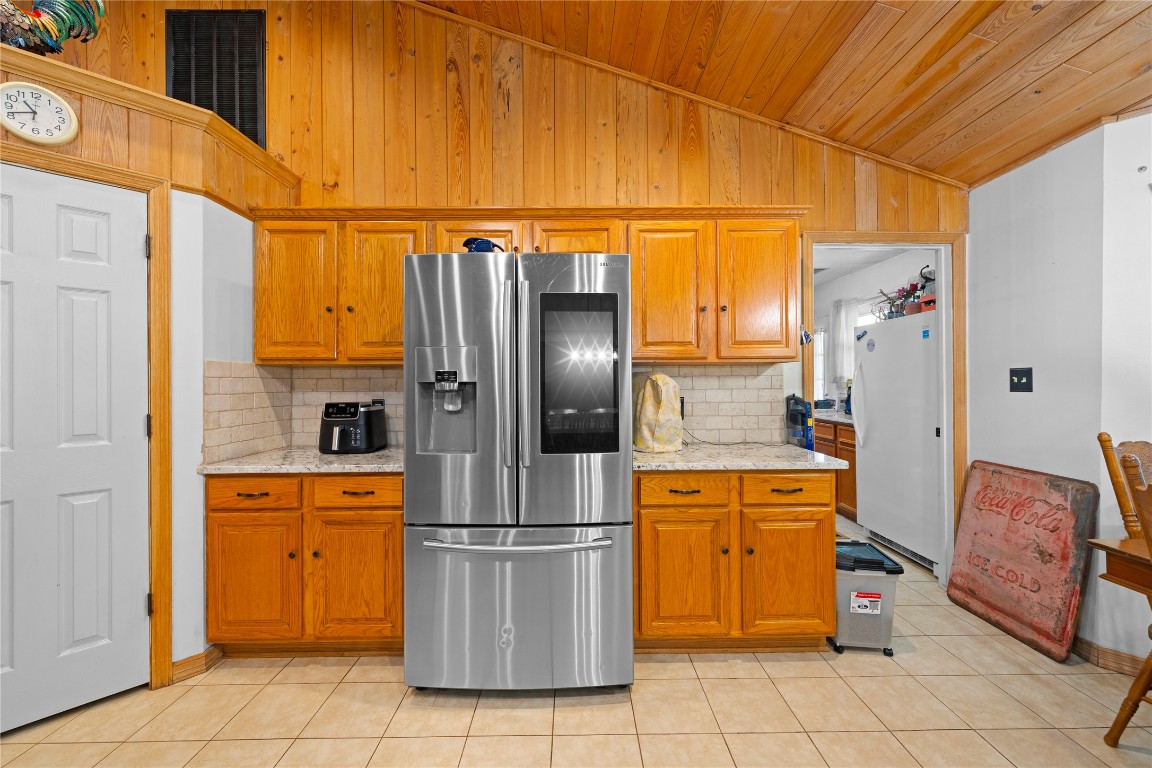 9895 Hickory Ridge Drive Conroe, TX 77303 - Photo 8 of 50