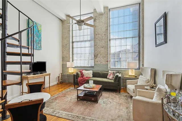 $2,200 | 920 Poeyfarre Street, Unit 247, New Orleans, LA 70130