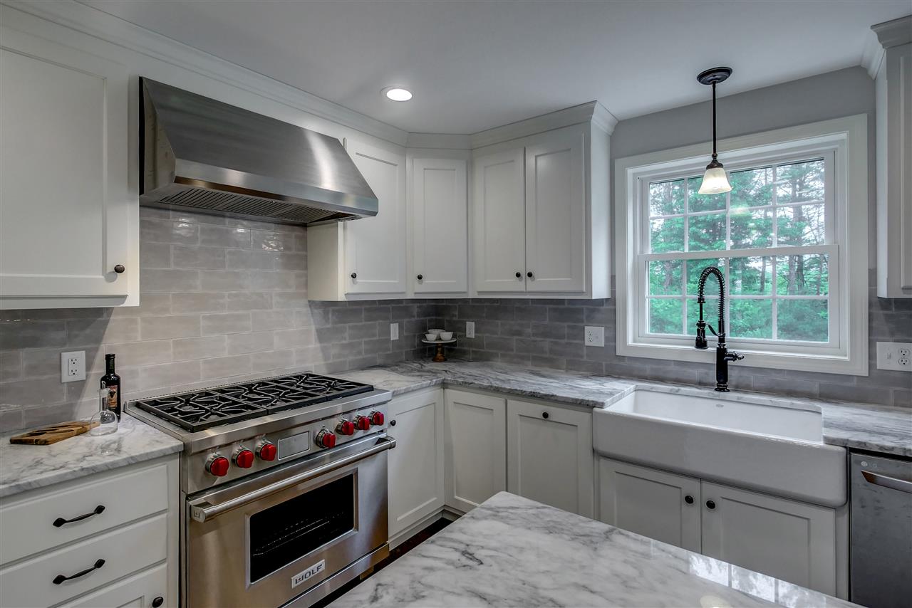 7 Stark Road Derry, NH 03038 - Photo 3 of 27