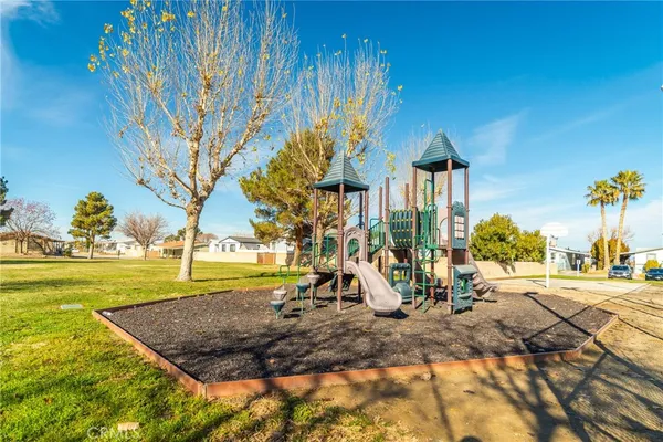 $129,990 | 45465 25th Street East, Unit SPC108, Lancaster, CA 93535