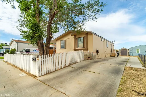 $129,990 | 45465 25th Street East, Unit SPC108, Lancaster, CA 93535