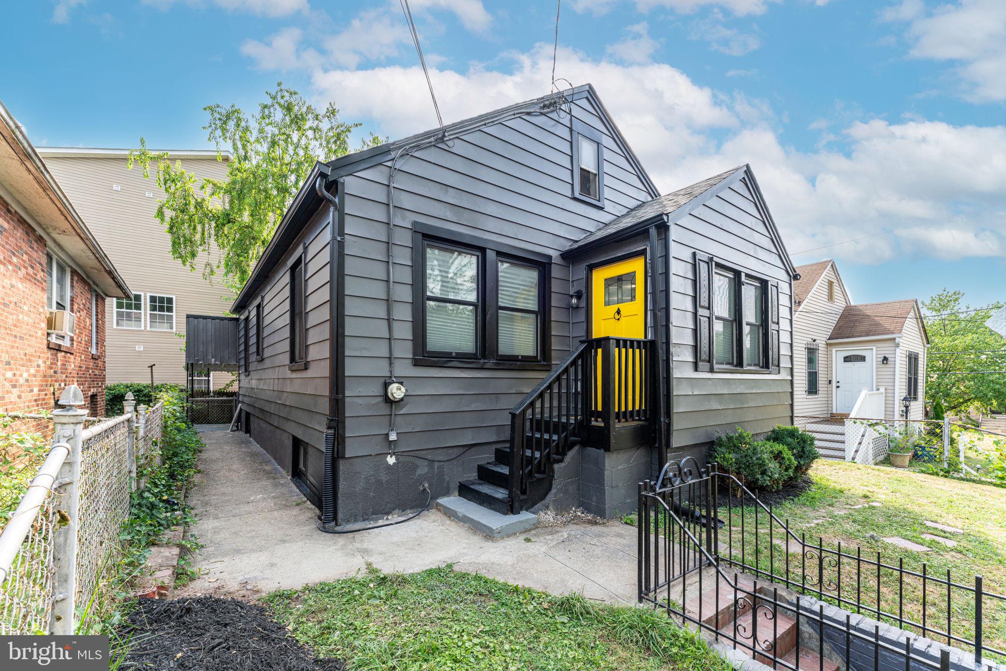 5503 Jay St Northeast  
