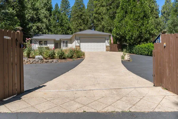 $469,000 | 2914 Willow Street, Pollock Pines, CA 95726