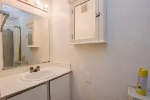 $1,500 | 8405 Wilcrest Drive, Unit 2700, Houston, TX 77072