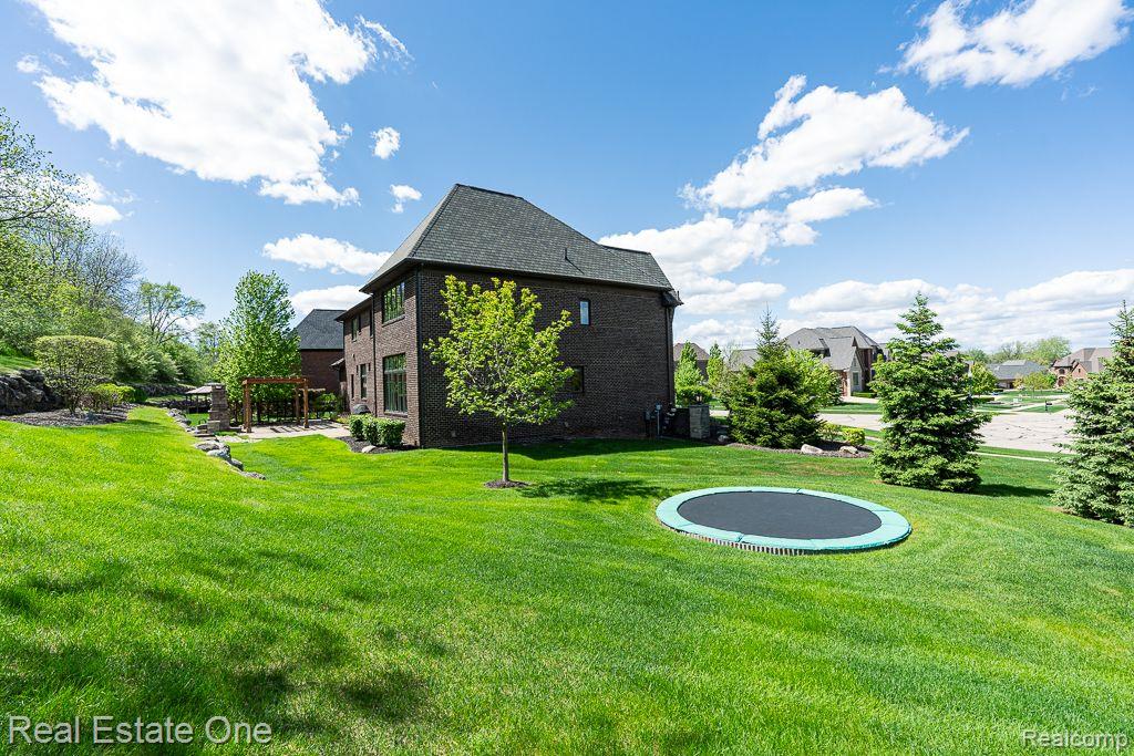 611 Wellington Circle Rochester Hills, MI 48309 - Photo 5 of 70
