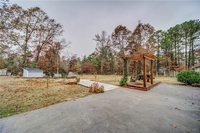 $695,900 | 53 Black Road Northeast, White, GA 30184