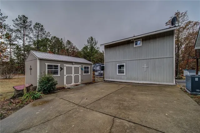 $695,900 | 53 Black Road Northeast, White, GA 30184