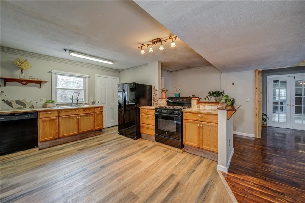 53 Black Road Northeast White, GA 30184 - Photo 10 of 45