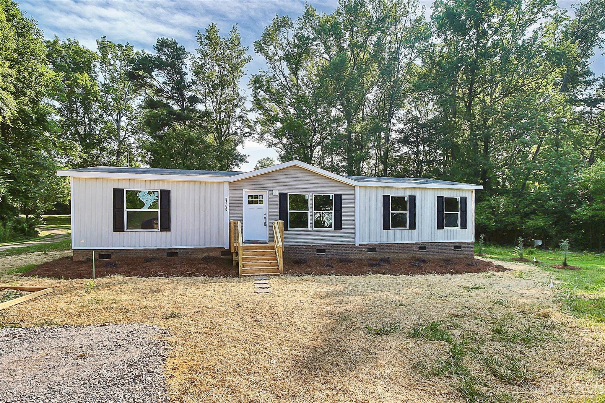 5960 Oakridge Road Clover, SC 29710 - Photo 1 of 34 Gallery Image 1