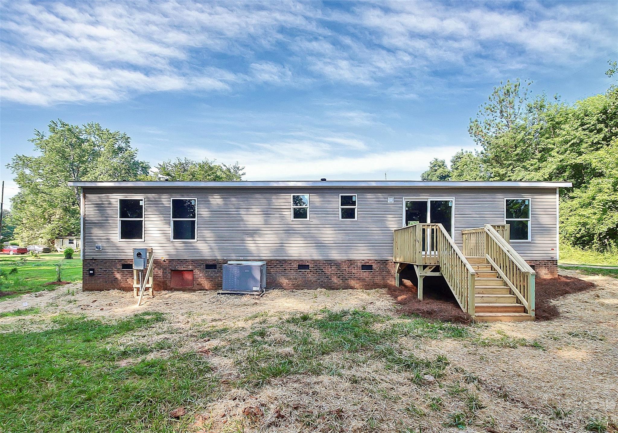 5960 Oakridge Road Clover, SC 29710 - Photo 6 of 34 Gallery Image 6