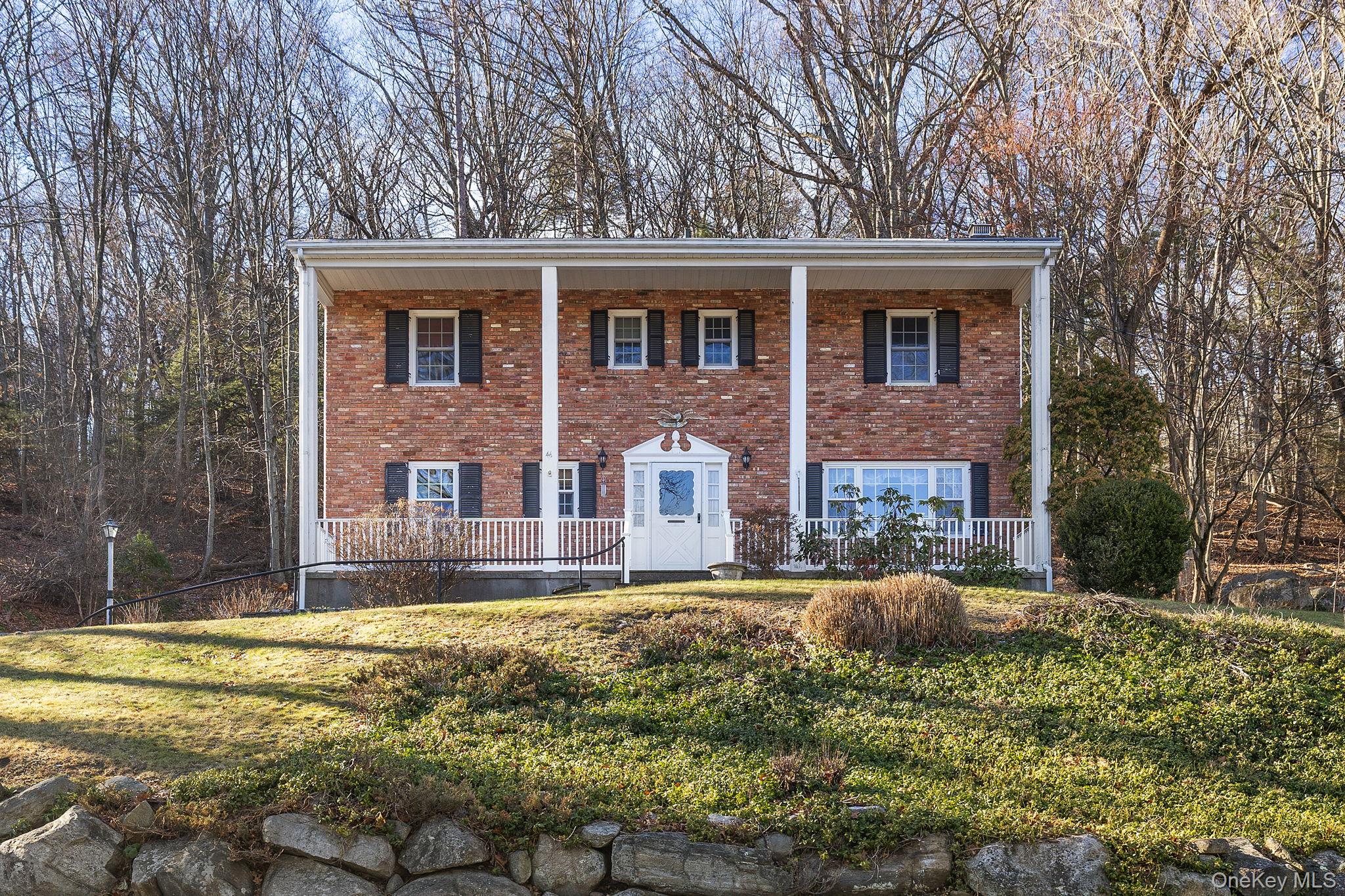 46 Nursery Road Tuxedo Park, NY 10987 - Photo 4 of 42